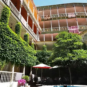 Otel Nata, Tiflis